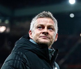 不仅是娃娃脸！曼联名宿表态愿意接手，救火主帅反倒成了热门选项