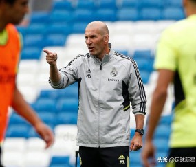 齐达内：皇马传奇教头的逆袭之路从三连败到欧冠三连冠的硬核操作