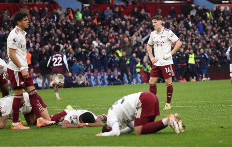 又要掉链子？阿森纳5轮被曼城追4分 重演昔日噩梦？