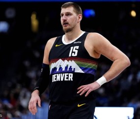 圣诞大战-约基奇56+16+15 掘金加时胜森林狼