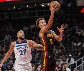 约翰逊34+10爱德华兹30分 老鹰大胜森林狼止七连败