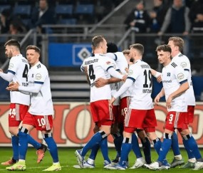 德甲激战：圣保利 VS 汉堡，谁能突破困境？