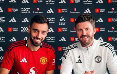 曼联欲续约布鲁诺·费尔南德斯一年助新帅过渡，世界杯前将确定最终去留