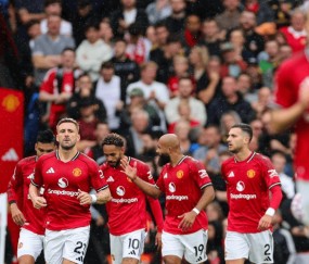 英超最新积分战报：曼联桑德兰纷纷绝杀，热刺爆冷，纽卡3场不胜