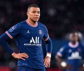 缺谁谁尴尬！巴黎无姆巴佩却稳定晋级欧冠淘汰赛，皇马成功淘汰本菲卡