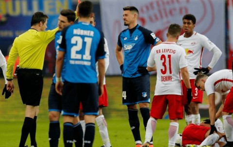 周二002德甲 不来梅vs霍芬海姆，火热霍芬海姆客场冲欧受阻？比赛解析